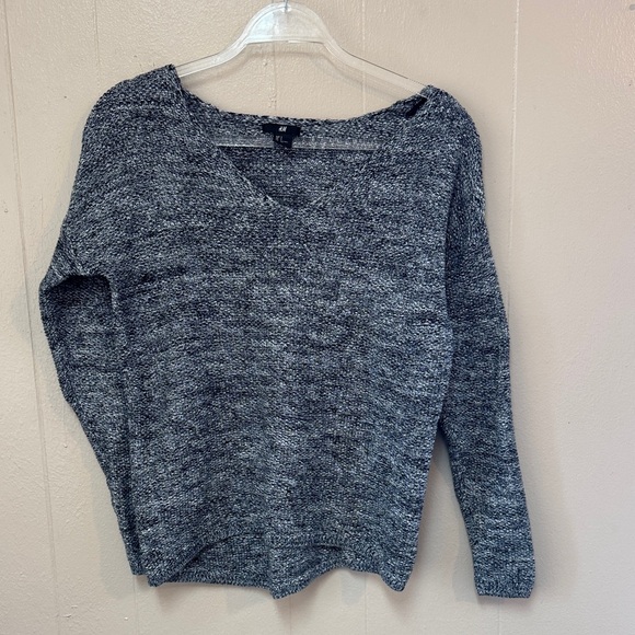H&M Charcoal V-Neck Sweater - Picture 1 of 3